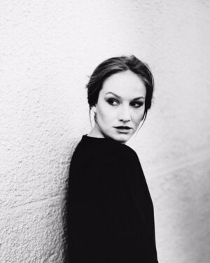 Michelle von Treuberg Instagram - 🌧 days 
by @zaucke 🖤