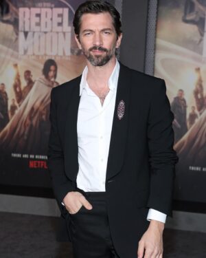 Michiel Huisman Instagram - Los Angeles met @rebelmoon this week 

Styling @chloehartstein 
H/MU @shawnesssss