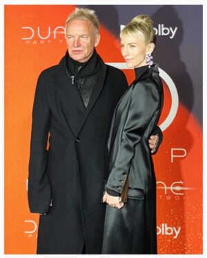Mickey Sumner Instagram - D U N E 🖤 🔥 Part 2 (it’s incredible)
Escorting the OG FEYD 

@anthonyvaccarello @laquan_smith @albrightfashionlibrary @ayumi_yamamoto.hair @weilangbeauty 🖤#dunemovie @dunemovie #denisvilleneuve #feydrautha