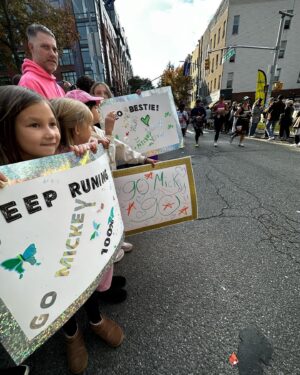 Mickey Sumner Instagram - Truly cannot put into words what yesterday was like. I’ll try: First ever marathon, I love you NYC & your beautiful bridges, I now love running, I love my dear friends & dear family & my ❤️ @carterbsmith who all showed up with signs & love - such sweet relief seeing your faces. I am indebted to @camilo_ultramarathon_runner for pushing me to my limits & getting me over the finish line. It was an honor to run for @lumindidsc & so grateful to all that so so kindly donated & raised vital money for #downsyndrome research. (Link to donate still in bio 😜)
Thanks to all the carbs I ate for weeks - you did me proud 🍝 🥯 🍕 
Deeply inspired by all the runners out there yesterday especially @romeroruns & @achilles_international @achillesnyc & their guides. Thank you NYC, all New Yorkers & @nyrr and all the amazing volunteers for the experience of a lifetime. Can’t wait for the next one…