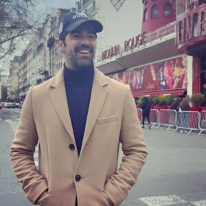 Miguel Ángel Muñoz Instagram - Mix de #Paris 🤍
Viví 7 meses aquí que me hicieron muy #Feliz Hacía años que no venia y se me antoja volver a trabajar por aquí! 🤞🏽

Paris je t’aime. 💙
Tu m’as tellement manqué. Je demande à l’univers de travailler à nouveau ici pour profiter à nouveau de vous.

Por cierto: Que foto de la #torreeiffel te gusta mas? Primera o última 😜