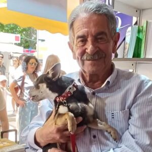 Miguel Ángel Revilla Instagram - Con Canica en la @ferialibromadrid #Madrid