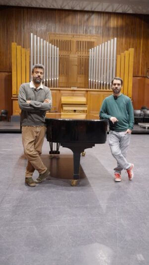 Miguel Araújo Instagram - Miguel Araújo junta-se ao músico e arranjador João Martins, num projeto que apresenta arranjos únicos e surpreendentes. A não perder, 7 de junho, às 22h00, na Nave Multiusos Caixa UA. Mais informações no 🔗 da bio. 

Um concerto em parceria com @aveiro2024