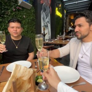Miguel Martínez Instagram - Dump del mes: 
1. Cenita con mi Merry ❤️
2. Estreno de Mentiras con el Sr Imanol 🎭
3. Grabación en locación con el Sr. Sensual 🔥
4. Corte a comer con mis Marias 🫶🏼
5. Disfrutando el Emblema con mi Nash 🪩
6. Recibiendo el Micrófono de Oro a lado de María 🎙️
7. Foto en un fondo del Emblema 😎
8. Mi combo de guaruras 🦍
9. Con la Reyna de mi corazón mi abuela 👵🏼💕
10. Festejando 🥂 (Spoiler alert 🚨: Se vienen cositas 🤩)