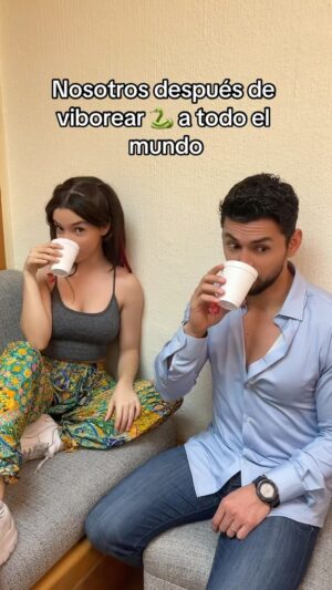 Miguel Martínez Instagram - Después de la sesión de té (🐍🫖) con @mariaperroni_garza ✨