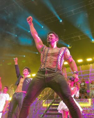 Miguel Martínez Instagram - #Monterrey! Estuviste Increíble! 🎶🎤 Gracias por todo el amor que nos dan en cada presentación! Mi segunda casa 🙏🏽 Los quiero mucho🌹 
Nos vemos en la siguiente 🫶🏼