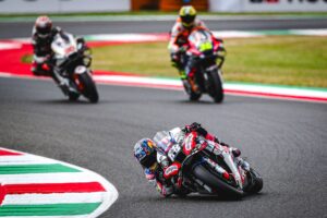 Miguel Oliveira Instagram - Dia de corrida em Mugello. Arrancamos em P11. Avanti! 💪🏼
.
.
Race day at Mugello. P11 on the grid. Avanti! 💪🏼

#turma88