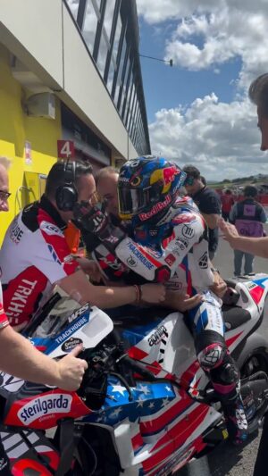 Miguel Oliveira Instagram - @88migueloliveira makes it straight to Q2 for the first time this season with P4 in Practice 🙌🏻✊🏻

#ItalianGP