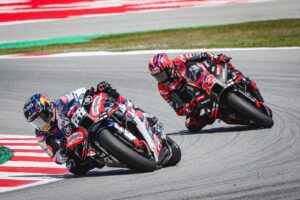 Miguel Oliveira Instagram - Esperava muito mais do fim-de-semana após a competitividade da mota no ano passado. Dei tudo em pista para chegar em P10. 
Siga para Mugello 💪🏼✊🏼
.
.
.
I expected much more from the weekend after the bike’s competitiveness last year. I gave everything on the track to get to P10.
Let’s Go to Mugello 💪🏼✊🏼
@trackhousemotogp #turma88