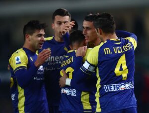 Miguel Veloso Instagram - Dispiace per il risultato perché volevamo chiudere il 2021 regalando una vittoria a tutti voi tifosi. Possiamo e dobbiamo fare di più. Ora godiamoci il Natale e ricarichiamo le batterie. 💛💙 #ForzaHellas @hellasveronafc @seriea