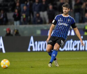 Miguel Veloso Instagram - Oggi quello che contava era solo vincere ma dobbiamo dare continuità a questa vittoria già da martedì. Adesso godiamoci tutti il
Natale in famiglia e poi avanti con convinzione! 👊🏼🖤💙 @pisasportingclub @legab
#ForzaPisa #TheMarathonContinues