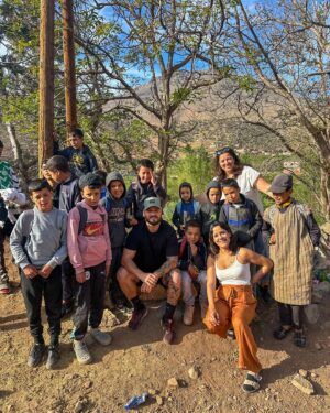Miguel Vicente Instagram - Das semanas mais marcantes da minha vida, Marrocos sem dúvida irá ficar para sempre na memória e no meu coração. 
Foi uma viagem no sentido de uma ação social, em que vivenciei momentos inesquecíveis de uma realidade completamente diferente da nossa. 
O que vi fez me lembrar as histórias que os meus pais me contava quando eram novos, diz o meu pai que há 50 anos atrás o nordeste algarvio vivia essa realidade de os dias de hoje em Marrocos. 
Onde falta muito, desde água da rede, eletricidade, bens essenciais, bom, parece q falta tudo!! Mas o essencial que é o amor abunda no rosto da gente. 

A frase da viagem é: 

“Temos tanto que não sabemos o tanto que temos”