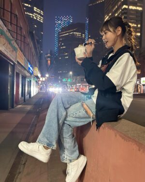 Miho Karasawa Instagram - 🍨

#TRUEさん
#唐沢美帆
#otafest2024 
#Otafest
#🇨🇦 
#Calgary