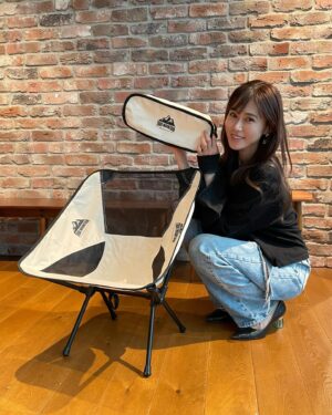 Miho Karasawa Instagram - △

10th anniversary goods
キャンピングチェア作りました！
キャンプされるかたは勿論
お家のインテリアとしても可愛いよーーー♪

#TRUE_MOUNTAIN
#TRUE_10th 
#TRUEさん
#唐沢美帆
#つるキャン△
#キャンプ
#キャンプ女子
#camping 
#campinglife 
#campingtrip
