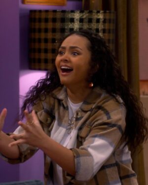 Miia Harris Instagram - if you want to understand what on earth I’m doing in the last 2 slides check out @nickthatgirllaylay on @nickelodeon this Wednesday @ 8:30 ;)