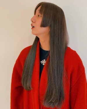 Mijika Nagai Instagram - 体調悪い役が終わったので遂に髪の毛を整えた…最終的に緑髪にしたいっていうお願いの元、コツコツ準備していくことになった🤗準備第一弾🤗🤗いつもきちんとした大人にしてくれてありがとうございます @risel_samon 💫💫