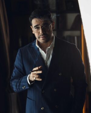 Mikael Aramyan Instagram - Досмотрел последний сезон «Сопрано» . 
Кажется, длинные сериалы оказывают на меня определенное воздействие😂 
Кто смотрел этот шедевр? Что скажете?

📸: @dk.shots