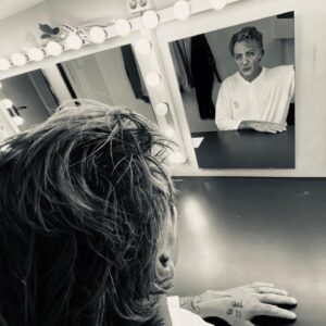 Mikael Persbrandt Instagram - Ok....showtime 
#deninbilladesjuke #maximteatern