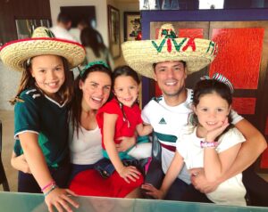 Mike Biaggio Instagram - VIVA MÉXICO!!! 🇲🇽🇲🇽🇲🇽.
Pásenla excelente, abrazos!!!
.
@yosoygloriasierra