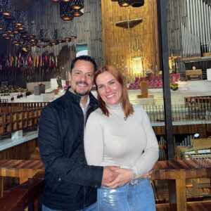 Mike Biaggio Instagram - Que nos vámonos a la basílica a dar gracias y celebrar nuestro aniversario de casados numero 15!
. 
@yosoygloriasierra 
@eugeniaolivarest 
@julietaolivarest 
@victoriaolivarest