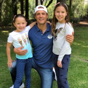 Mike Biaggio Instagram - Excelente fin de semana!
Con dos de mis más grandes tesoros.