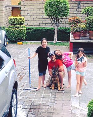 Mike Biaggio Instagram - Mis amores @yosoygloriasierra (photo)
