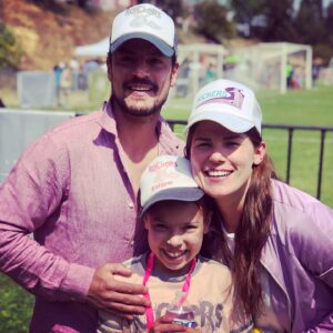 Mike Biaggio Instagram - Fin de semana de fútbol con mis CAMPEONAS!!! ⚽️.
De los mejores momentos, aprendiendo a ganar y perder, a ser equipo, compañeras, a apoyarse y confiar en ellas mismas. Grandes equipos de las niñas, de las mamás y papás, divirtiéndonos y apoyándolas siempre. 😃. @copagirosur @yosoygloriasierra @eugeniaolivarest @rockerss_2020 @kickerss_2020 @candy.goal