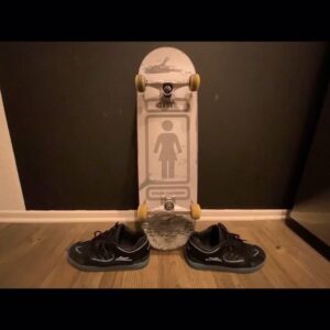 Mike Carroll Instagram - Shit so sick I had to get over my gramphobia and post. See ya next year🤙🏼 @Girlskateboards ✨ #903MC ✨ @lakailtd #Carroll1s  I been trying to get some kind of reflective graphic on a board for over 10 years. Finally! Reflective with laser etched graphic