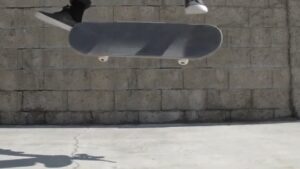 Mike Carroll Instagram - Grip it n Rip it! Check it at crailstore.com (Link in BIO).
Grip, rip, n flip by @justineldridge