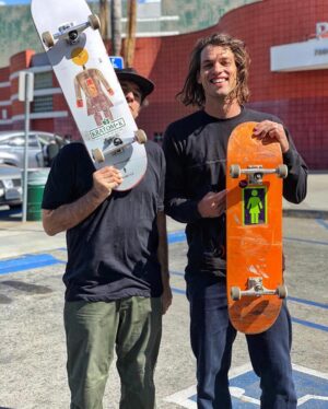 Mike Carroll Instagram - Mm, going to try with a little help from my friends(My Skateboard, Brophy, Kratom). @girlskateboards @andrewbrophy @kratomk_official #KratomSavesLives
