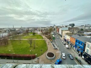 Mike Flanagan Instagram - Hello Galway! Woke up this morning in Dublin, and had coffee with a filmmaker I admire a great deal. Thanks John Carney for the fine conversation, and of course for your amazing films!