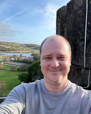 Mike Flanagan Instagram - Our adventure in Ireland continues! Had two great days in Galway, and now we’re in Clifden for a quick overnight. I love it here