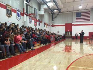 Mike Huckabee Instagram - It's been a privilege to spend time with the high school students of Sidney, IA. Congratulations to the State runner-up Cowgirls Volleyball team on a great year! #StudentsForHuckabee #iacaucus #imwithhuck