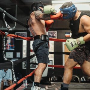 Mike Perry Instagram - Shout out to the team @teknique_boxing for putting me through the ring of fire in the lead up to the battle ahead ! Shout out my guy @dannymosaic for the shots 📸 , 14 days until I step in the ring in #Tampa against @jakepaul ! #Hard #Work #Pays #Platinum #Boxing #Fyp