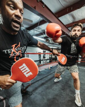 Mike Perry Instagram - Great shots of training from my guy @dannymosaic 📸We’re on a mission and I’m preparing to put on a show the world will love to see, so grateful for my opportunities and I’m giving my all ! Shout out to @coachjtknowsboxing for pushing me to be my best self and thanks to my gyms and all the training partners who fight for their families ! Different day, more work ! #Amen #Platinum #Boxing #Photos