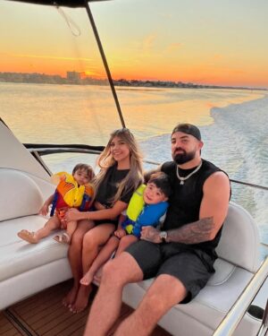 Mike Perry Instagram - Just gotta keep livin man ! L I V I N