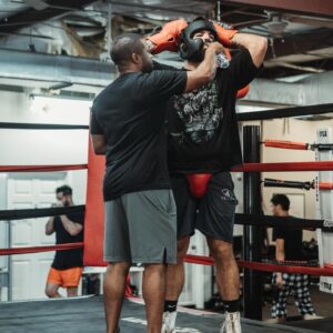Mike Perry Instagram - Shout out to the team @teknique_boxing for putting me through the ring of fire in the lead up to the battle ahead ! Shout out my guy @dannymosaic for the shots 📸 , 14 days until I step in the ring in #Tampa against @jakepaul ! #Hard #Work #Pays #Platinum #Boxing #Fyp