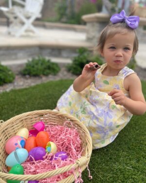 Mike Pyle Instagram - 🐰 💐 🐣 👯‍♀️