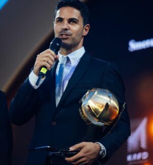 Mikel Arteta Instagram - Thank you @globesoccer for this award. I feel humbled and very grateful. When I decided to stop my career as a football player, I thought all the joy and best moments in football were gone. And I was totally wrong. Now I love it even more, I feel so passionate about it. I have to thank all the players, coaches, and those involved in the Football Club for making my days so enjoyable, so inspiring, and for supporting me on this journey that we started four years ago and that hopefully will take us right to the top and win many trophies. #globesoccer #bestplcoach
