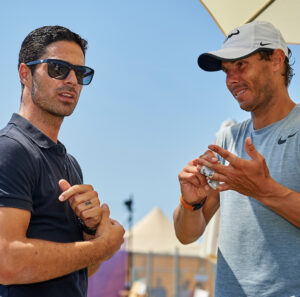 Mikel Arteta Instagram - Watching the last training session before he heads to #Wimbledon. Top Men!! #rafanadal #carlosmoya @rafaelnadal #tenis #champion #inspiring