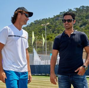 Mikel Arteta Instagram - Watching the last training session before he heads to #Wimbledon. Top Men!! #rafanadal #carlosmoya @rafaelnadal #tenis #champion #inspiring