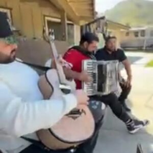 Mikey Garcia Instagram - con los Varones De Culiacan @losvaronesdeculiacan @chicovaronesdeculiacan