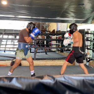 Mikey Garcia Instagram - echandole chingazos con lo mas nuevo de mis compas @santa_fe_klan_473 @dareydls @locuraterminal @theassassinbaby @prajinmusicgroup saludos mi gente 🔥🇲🇽💪 Yo Vengo De Abajo