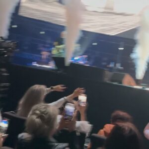 Mikhail Grushevskiy Instagram - Я вчера увидел, как выглядит обожание. И это я не про свою счастливую семейную жизнь, а про концерт Стаса Михайлова @stas_mihailoff ❤️‍🔥

Зрители его просто боготворят - целуют руки, заваливают цветами, шоколадом, плюшевыми игрушками, приносят стихи в его честь собственного сочинения. Все песни - хором, наизусть. В какой-то момент картина стала напоминать сцену из фильма «Парфюмер», когда главного героя толпа порвала на части, но в случае Стаса, к счастью, обошлось без экстрима: просто дамы всех возрастов (от 5 до 95 лет) прорвались толпой на сцену и бросились тискать своего любимца и танцевать вокруг него! 

В общем, Стас показал настоящий мастер-класс, как зажигать сердца! 
Мы с женой решили, что увидели не просто концерт, а шоу народной любви! Феноменально!!!

С красивым гармоничным Юбилеем тебя, добрый светлый человек и большой Артист!!!