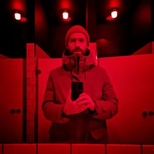 Mikhail Kshishtovsky Instagram - Новый ватерклозет с угрожающей аурой.
