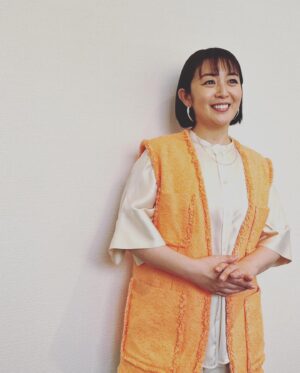 Miki Sakai Instagram - 今日はWVJのイベントでした。
ご来場、ご視聴くださいました皆様
ありがとうございました。

今日のお衣装
ワールドビジョンカラーでコーディネートしてみました✨

#酒井美紀#ワールドビジョンジャパン#WVJ#女優#muaproduction