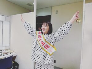 Miki Sakai Instagram - 美紀さまーー♡
45歳のお誕生日おめでとうございます！！　muaスタッフ一同

#酒井美紀#muaproduction#湘南#誕生日#おめでとう