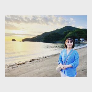 Miki Sakai Instagram - 7月2日「遠くへ行きたい」西伊豆の旅。
とても楽しい旅でしたよー♬
ディレクターさんとは、久々の再会でお仕事させていただきました。

ぜひ早起きして、ご覧くださーい🦑

#酒井美紀#muaproduction#読売テレビ#遠くへ行きたい#西伊豆#旅#もうすぐ#夏休み
