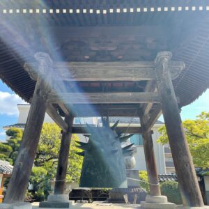 Miki Yakata Instagram - 久国寺。
虹が映りました。いい日だっ