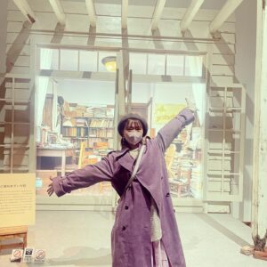Miki Yakata Instagram - 👩‍🎨Go! Feel The Art!🎨

今週は愛知県美術館で
12月25日まで開催中
【ジブリパークとジブリ展】を紹介しました★

会場では、
歴代ジブリ作品のポスターや
宮崎吾郎監督が制作した作品、
ジブリパークができるまでや
今後のパークについてなど
想像を上回るくらいの
たくさんの資料を
みることができました。

宮崎吾郎監督のインタビュー
映像、必見ですよ！

はぁ、、早く行きたい。。⭐️

#gofeeltheart では
毎月一名様に
クリス&矢方画伯のイラストを
プレゼント🎁

書いて欲しい内容を #radioorbit をつけて
応募してください👍

#zipfm #radioorbit
#ジブリパークとジブリ展 
#ジブリパーク
#愛知県美術館